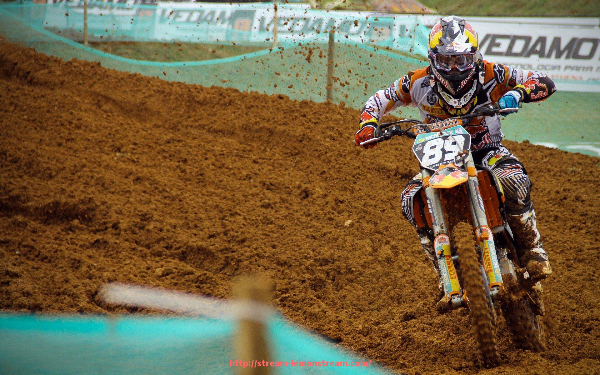 柠檬体育直播-世俱杯赛事机器翻译在转播内容语言多样性中的应用精度评估