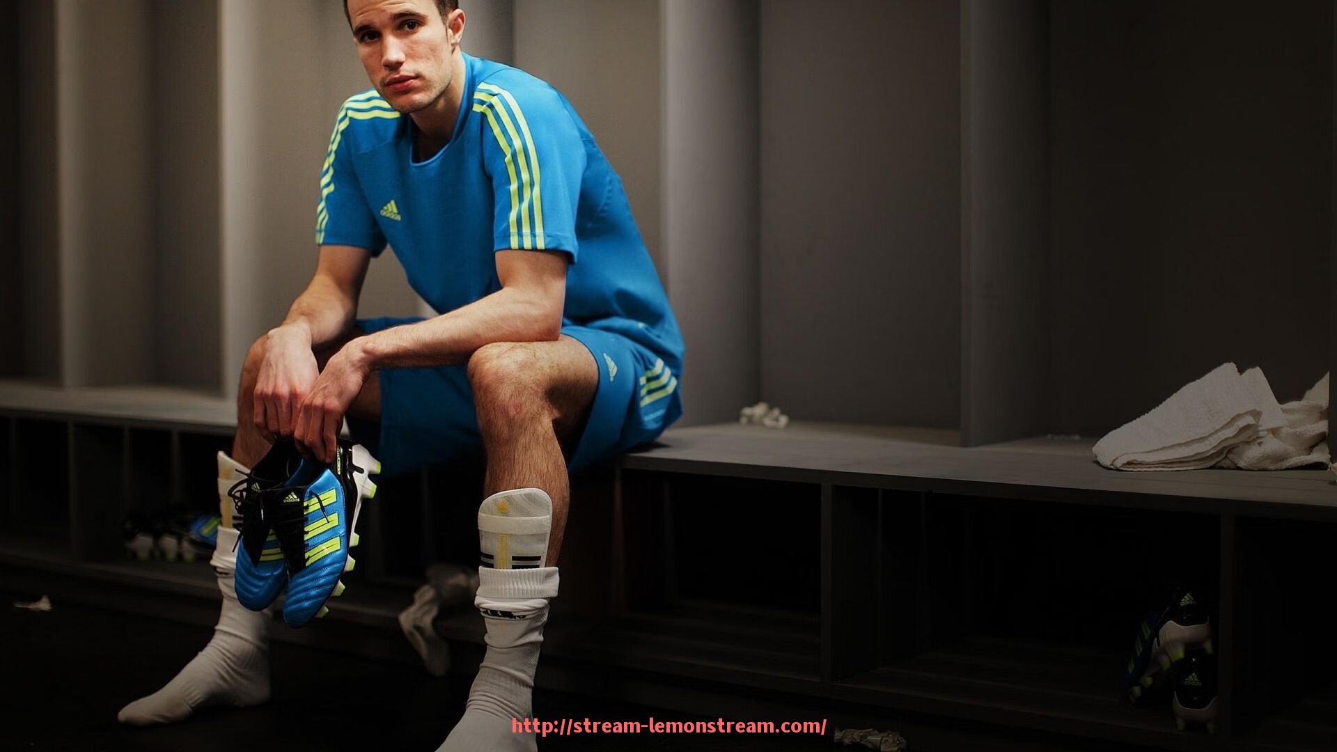 柠檬体育直播-法甲球员技术能力提升路径：训练方法与成长周期探索